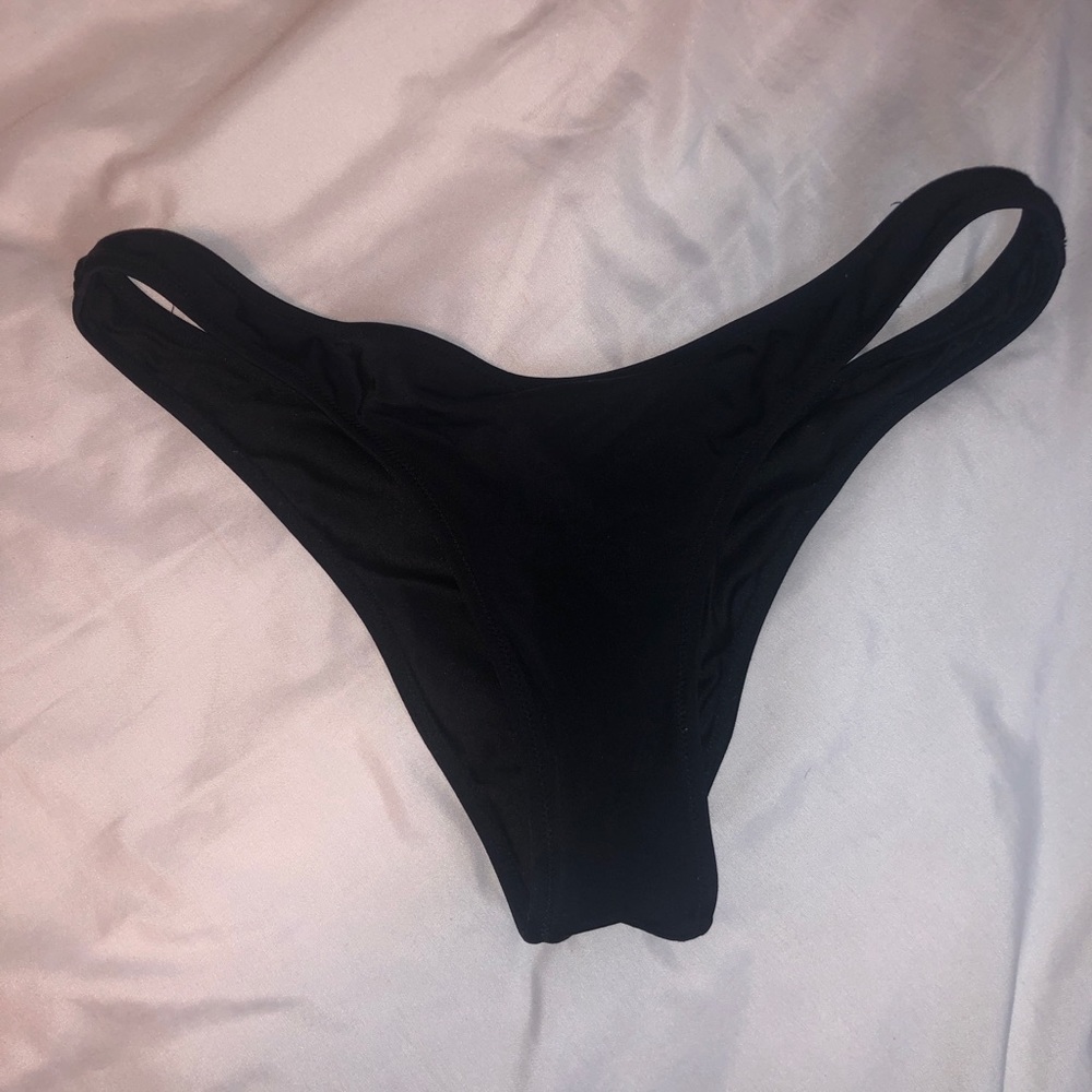 Victoria’s Secret bathing suit bottoms
